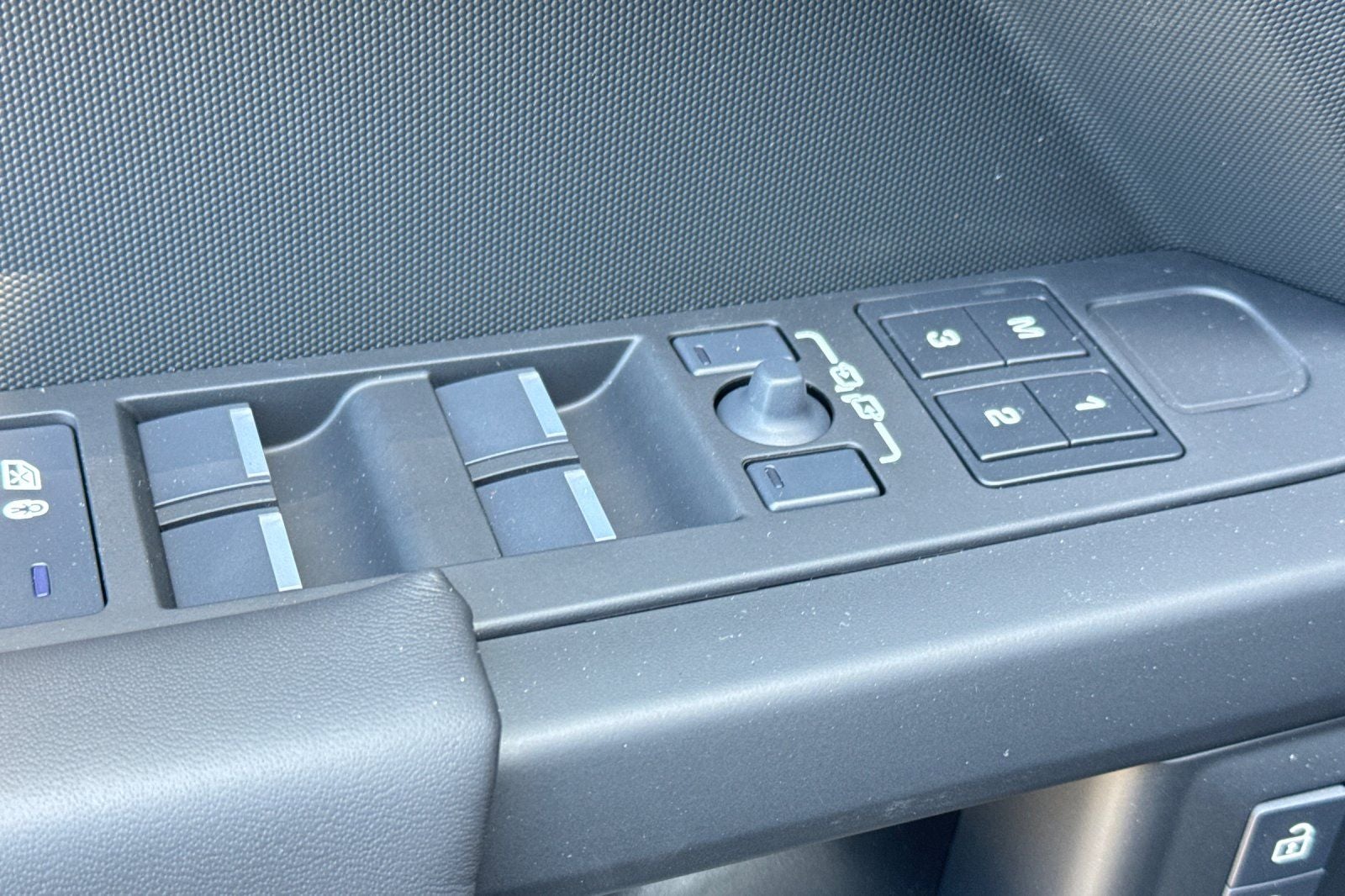 2026 Land Rover Defender 130 S