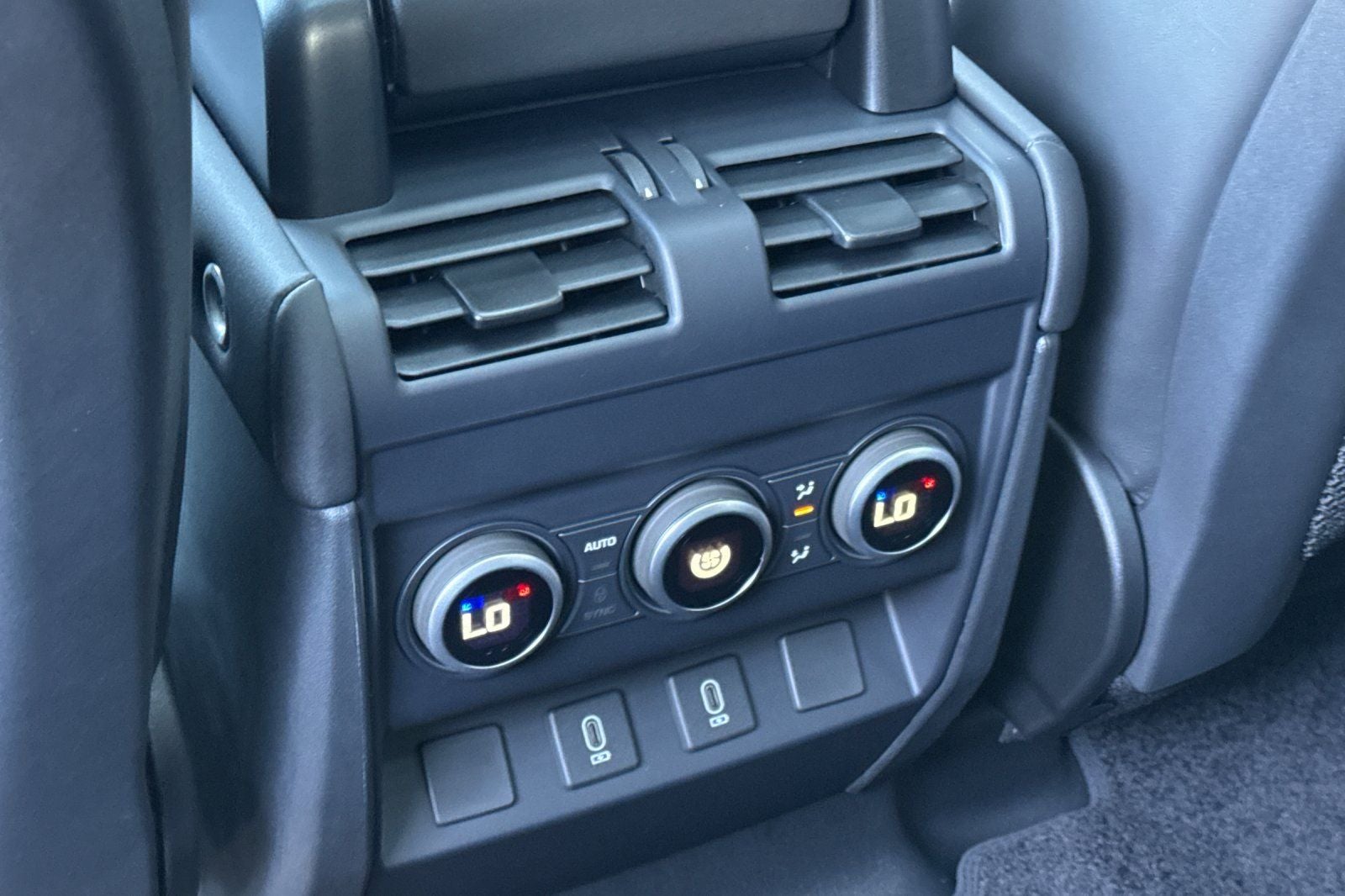 2026 Land Rover Defender 110 Trophy Edition Keswick