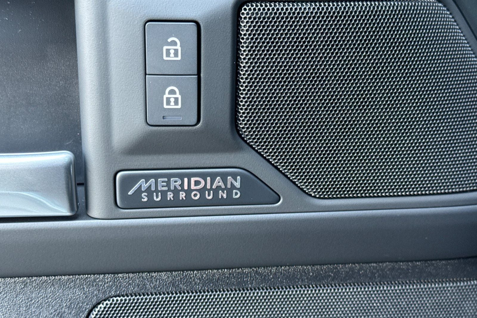 2026 Land Rover Defender 110 Trophy Edition Keswick