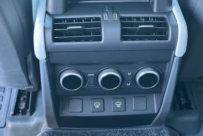 2025 Land Rover Defender 130 V8