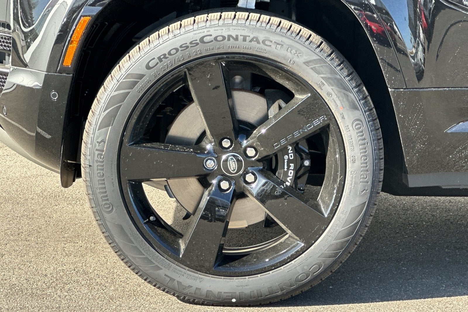 2025 Land Rover Defender 130 V8