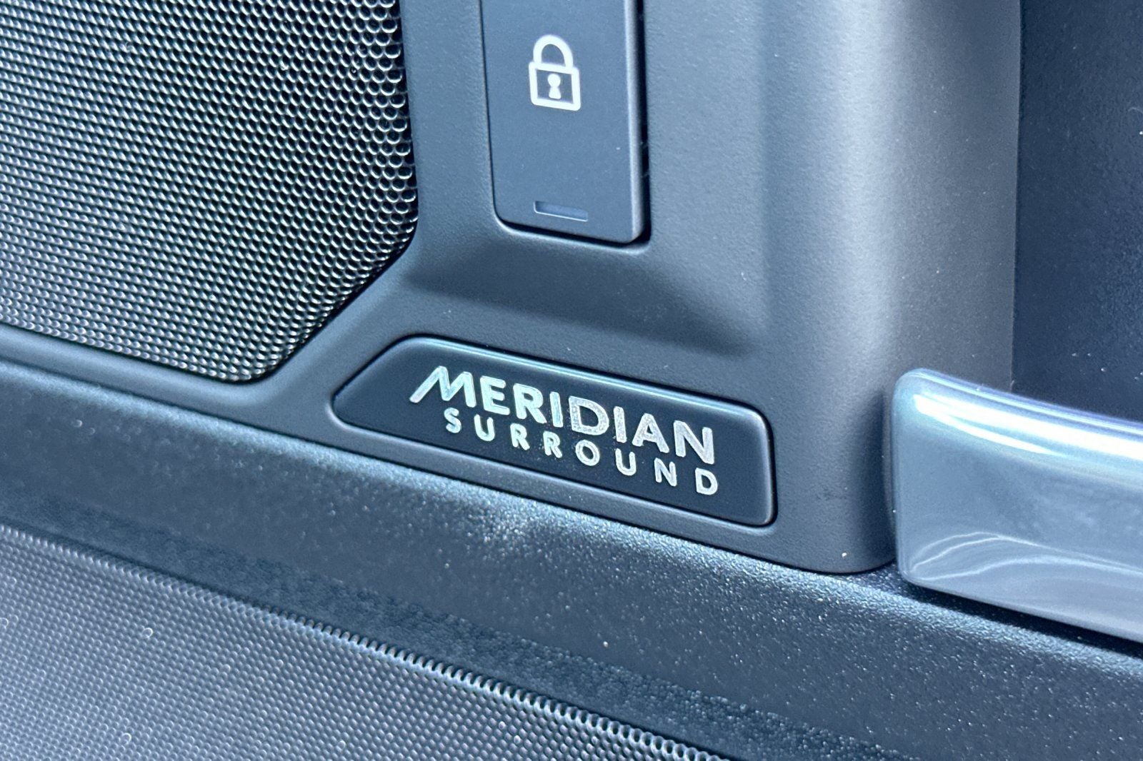 2026 Land Rover Defender 130 V8