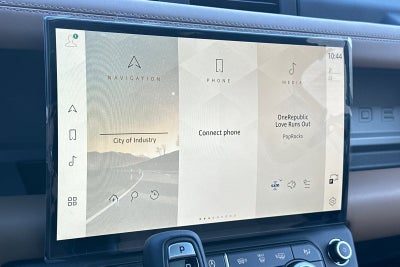 2026 Land Rover Defender 130 V8