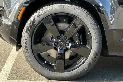 2026 Land Rover Defender 130 V8