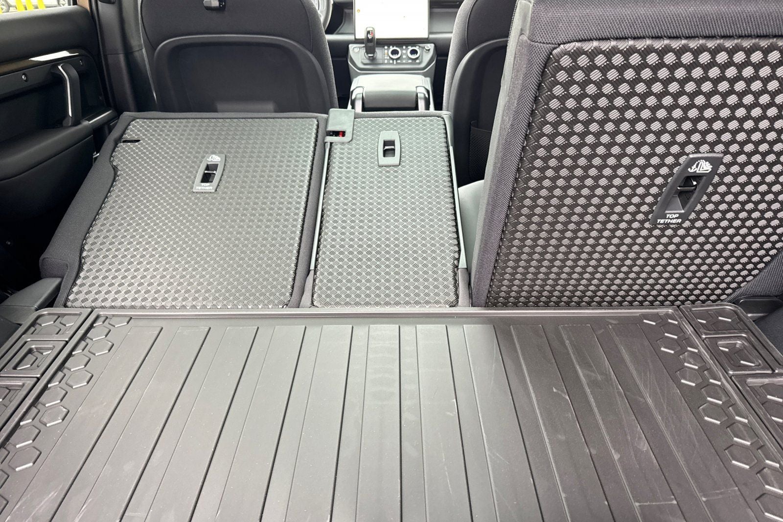 2026 Land Rover Defender 110 X