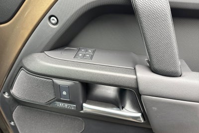 2026 Land Rover Defender 110 X