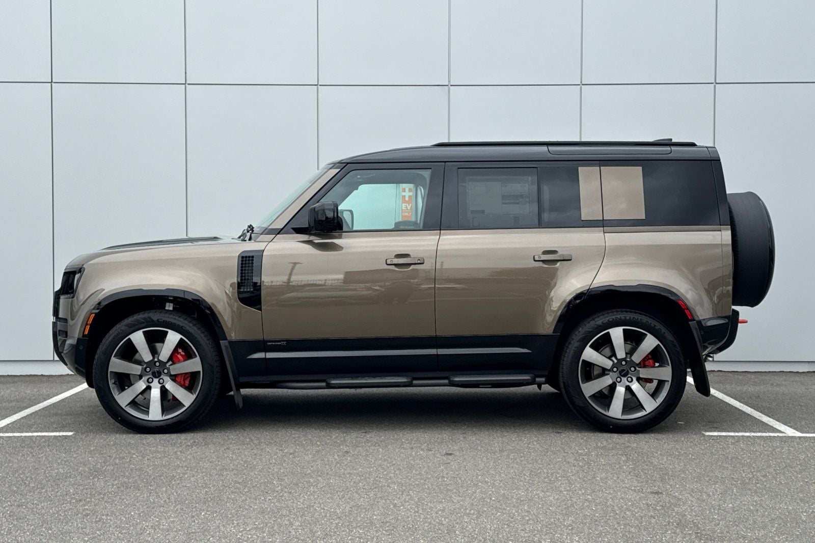2026 Land Rover Defender 110 X
