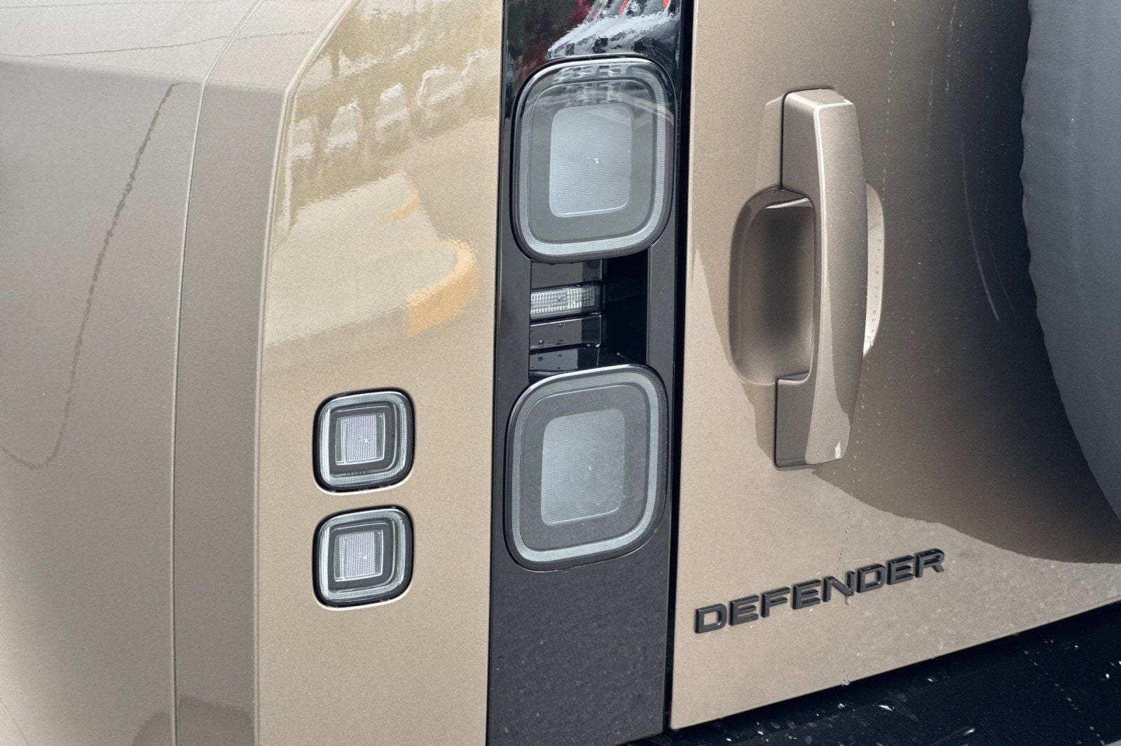 2026 Land Rover Defender 110 X