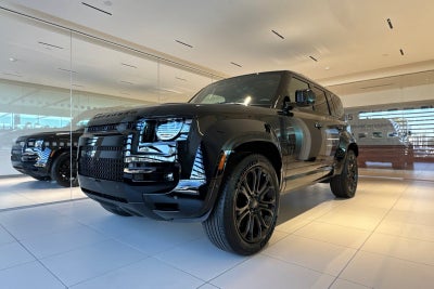 2026 Land Rover Defender 110 V8