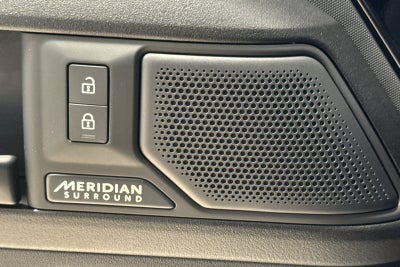 2026 Land Rover Defender 110 V8