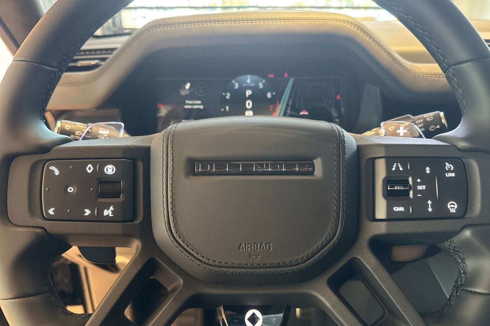 2026 Land Rover Defender 110 V8