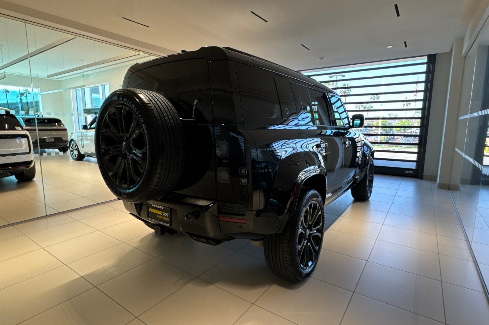 2026 Land Rover Defender 110 V8