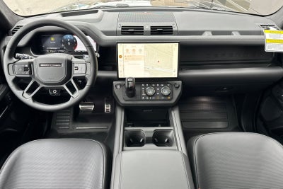 2026 Land Rover Defender 110 OCTA Black
