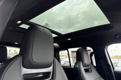 2026 Land Rover Defender 110 OCTA Black