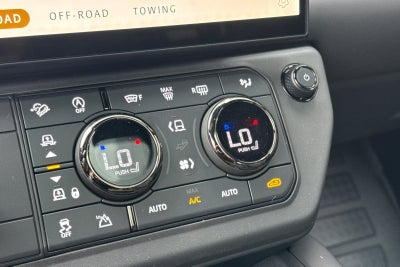 2026 Land Rover Defender 110 OCTA Black
