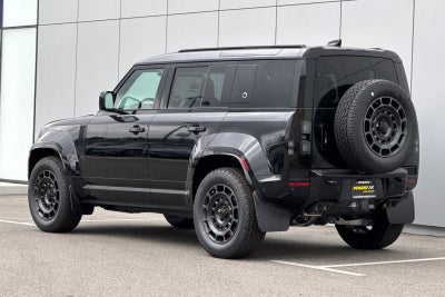 2026 Land Rover Defender 110 OCTA Black