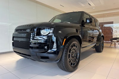 2026 Land Rover Defender 110 V8