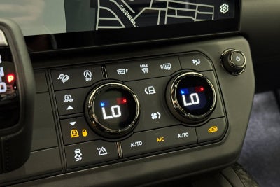 2026 Land Rover Defender 110 V8