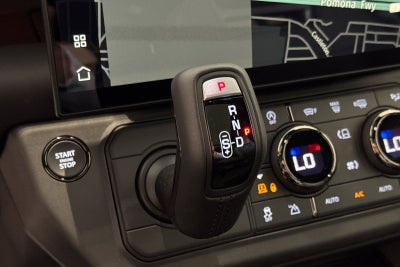 2026 Land Rover Defender 110 V8