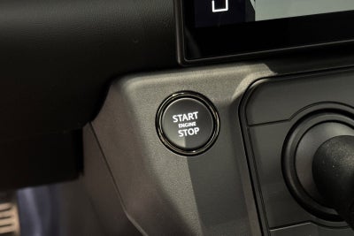 2026 Land Rover Defender 110 V8