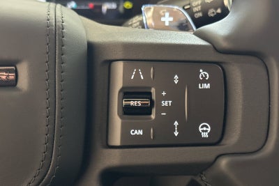 2026 Land Rover Defender 110 V8