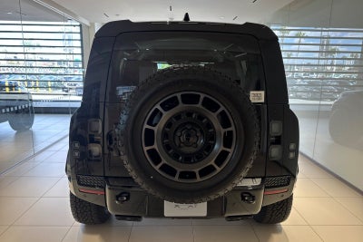 2026 Land Rover Defender 110 V8