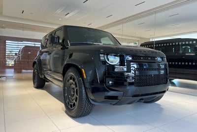2026 Land Rover Defender 110 V8