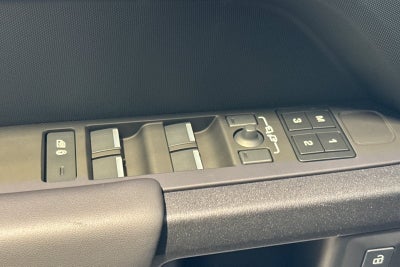 2026 Land Rover Defender 110 OCTA