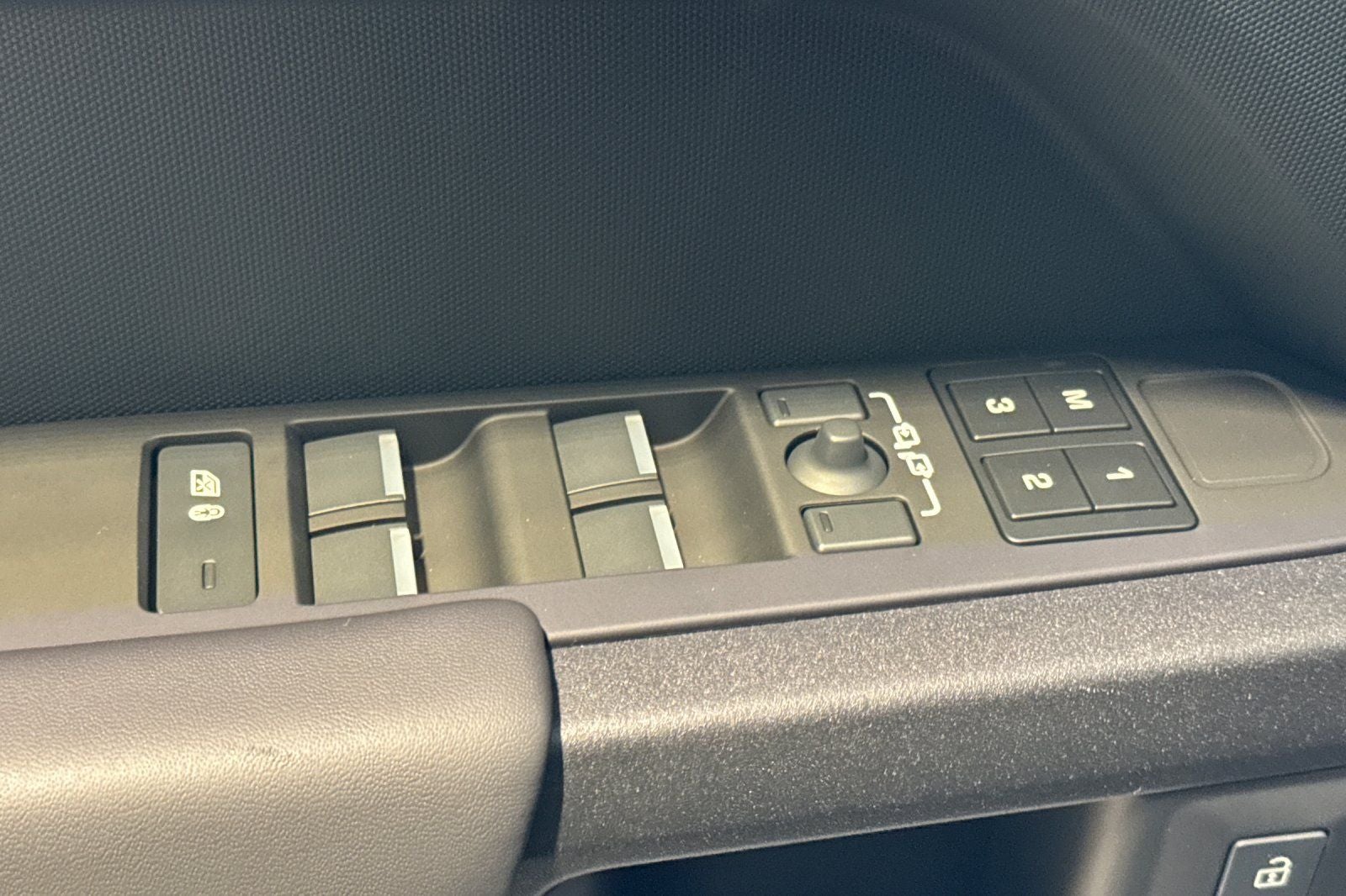 2026 Land Rover Defender 110 OCTA