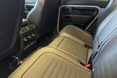 2026 Land Rover Defender 110 OCTA