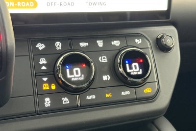 2026 Land Rover Defender 110 OCTA