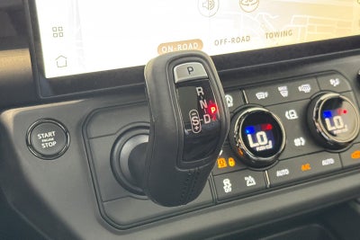 2026 Land Rover Defender 110 OCTA