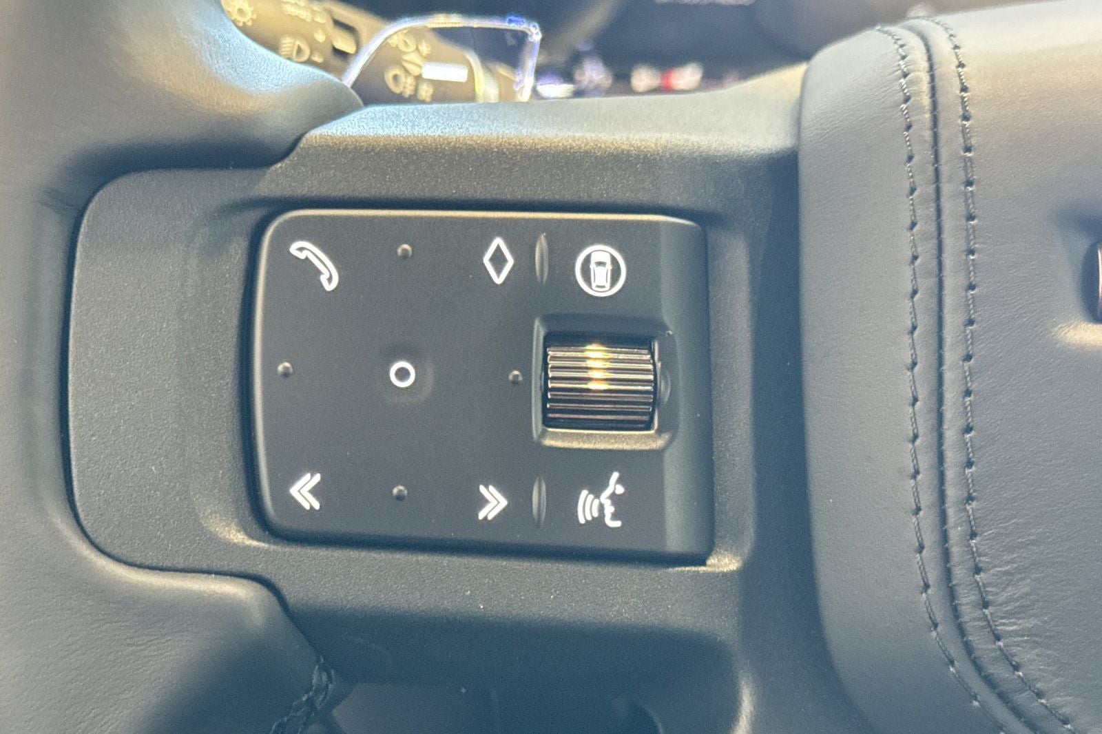 2026 Land Rover Defender 110 OCTA