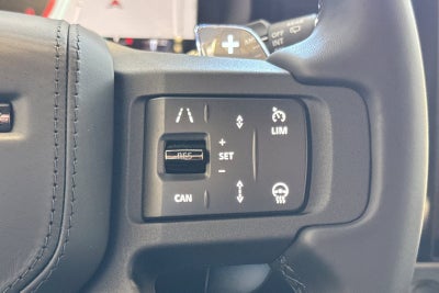 2026 Land Rover Defender 110 OCTA