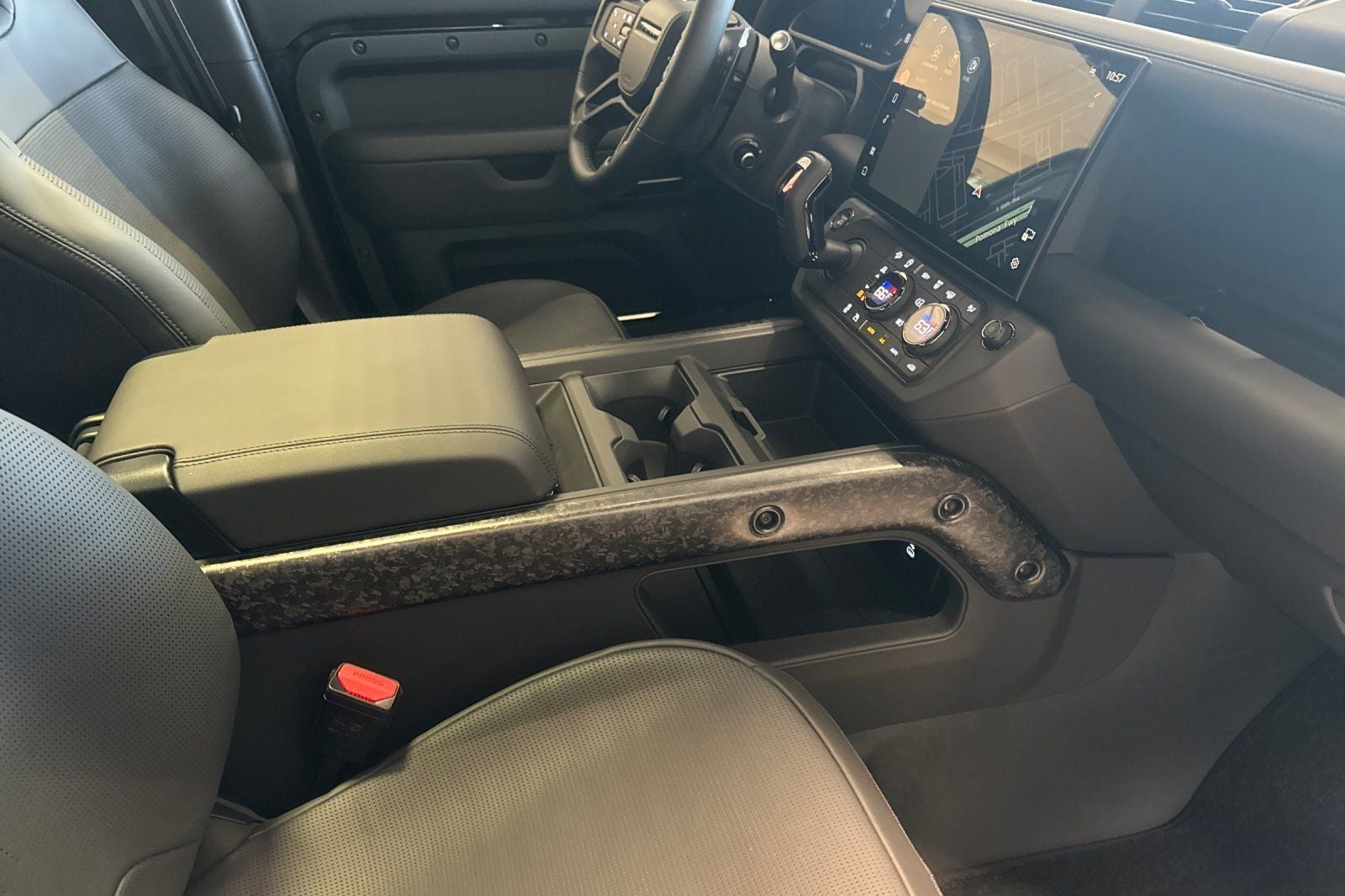 2026 Land Rover Defender 110 V8