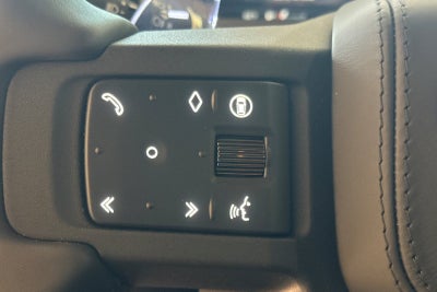 2026 Land Rover Defender 110 V8