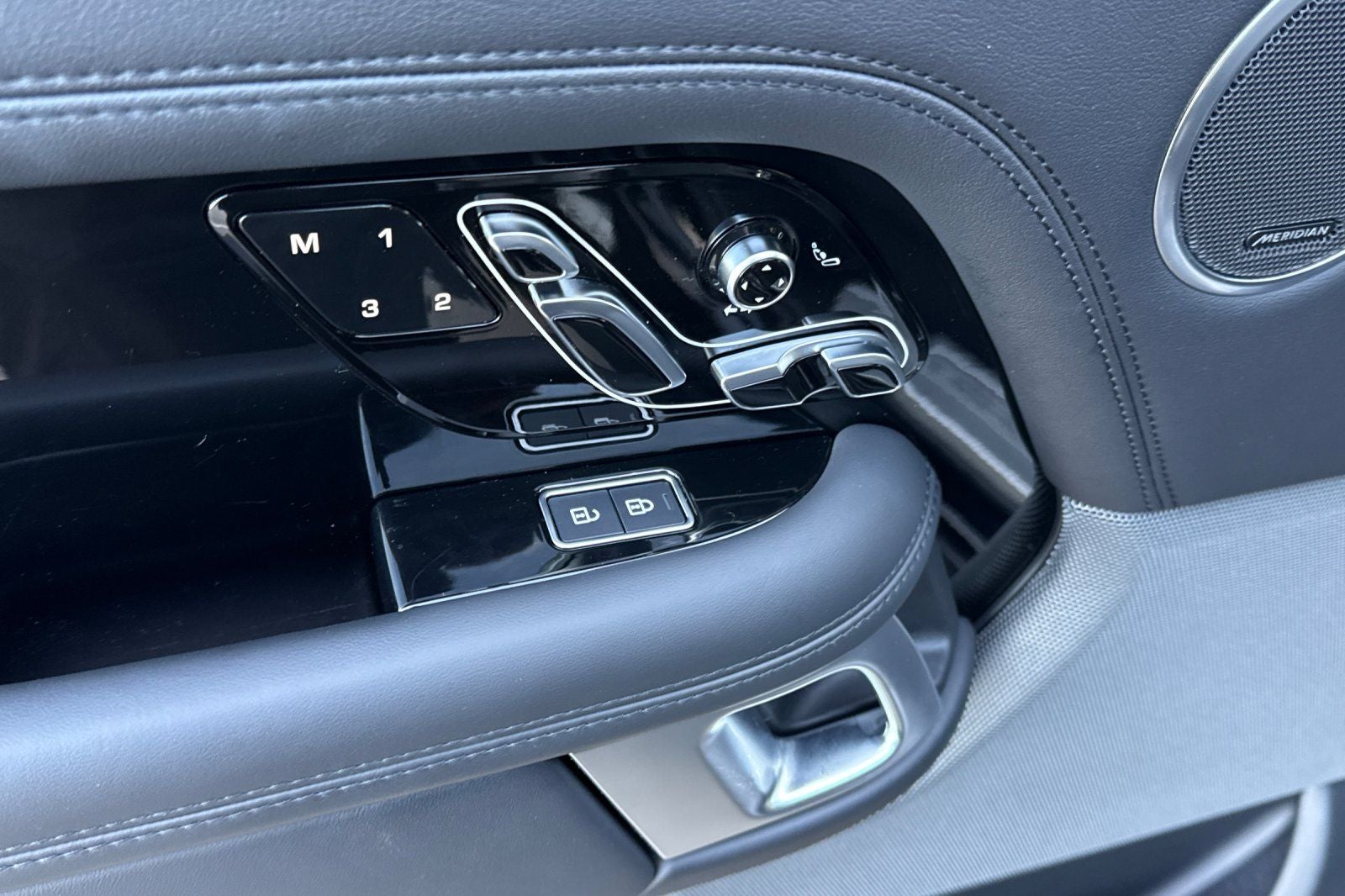 2022 Land Rover Range Rover Westminster