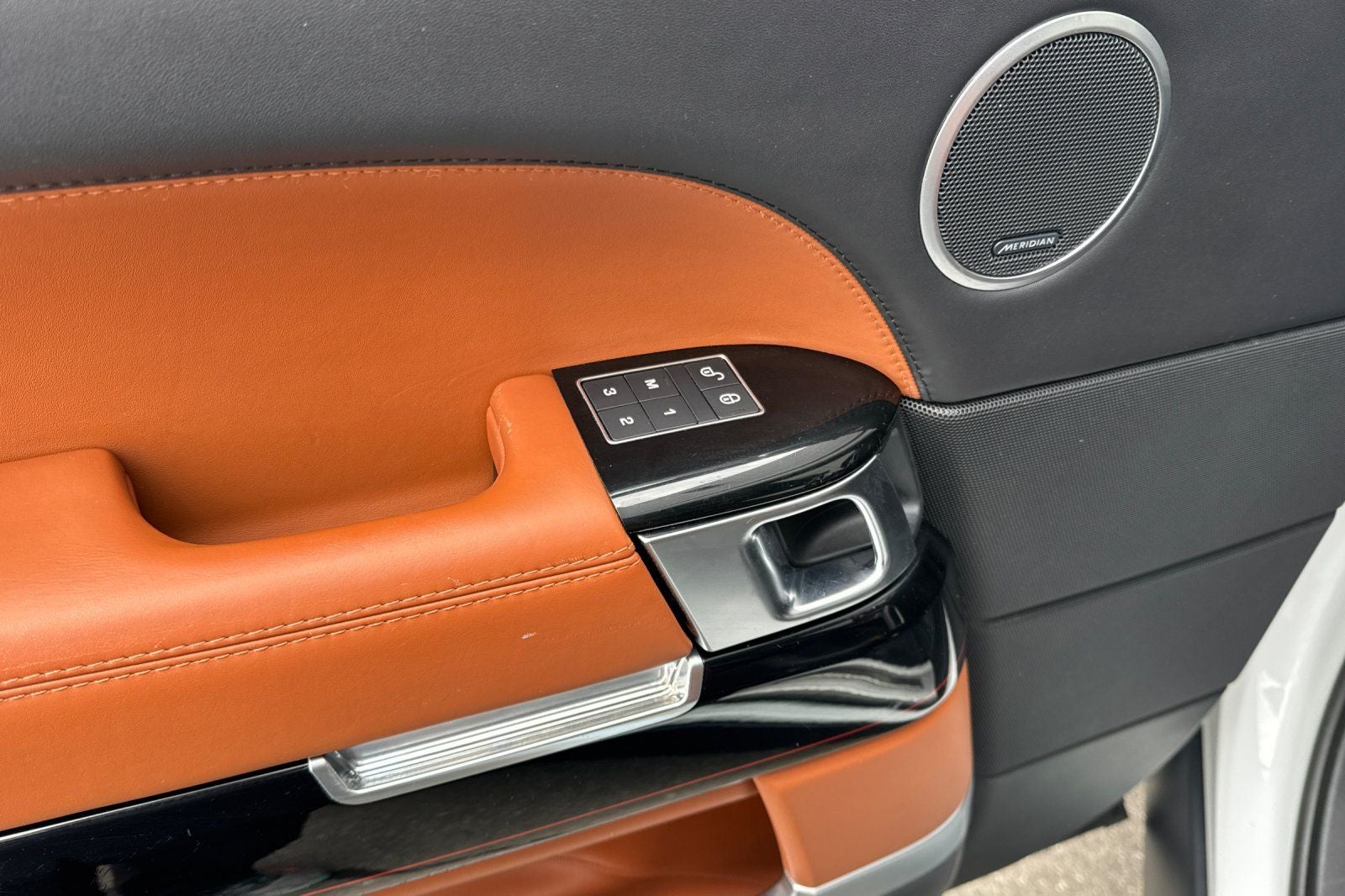 2017 Land Rover Range Rover SVAutobiography