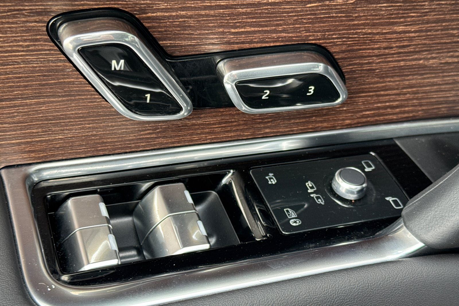 2024 Land Rover Range Rover Plug-In Hybrid Autobiography