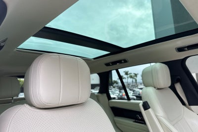 2023 Land Rover Range Rover SE