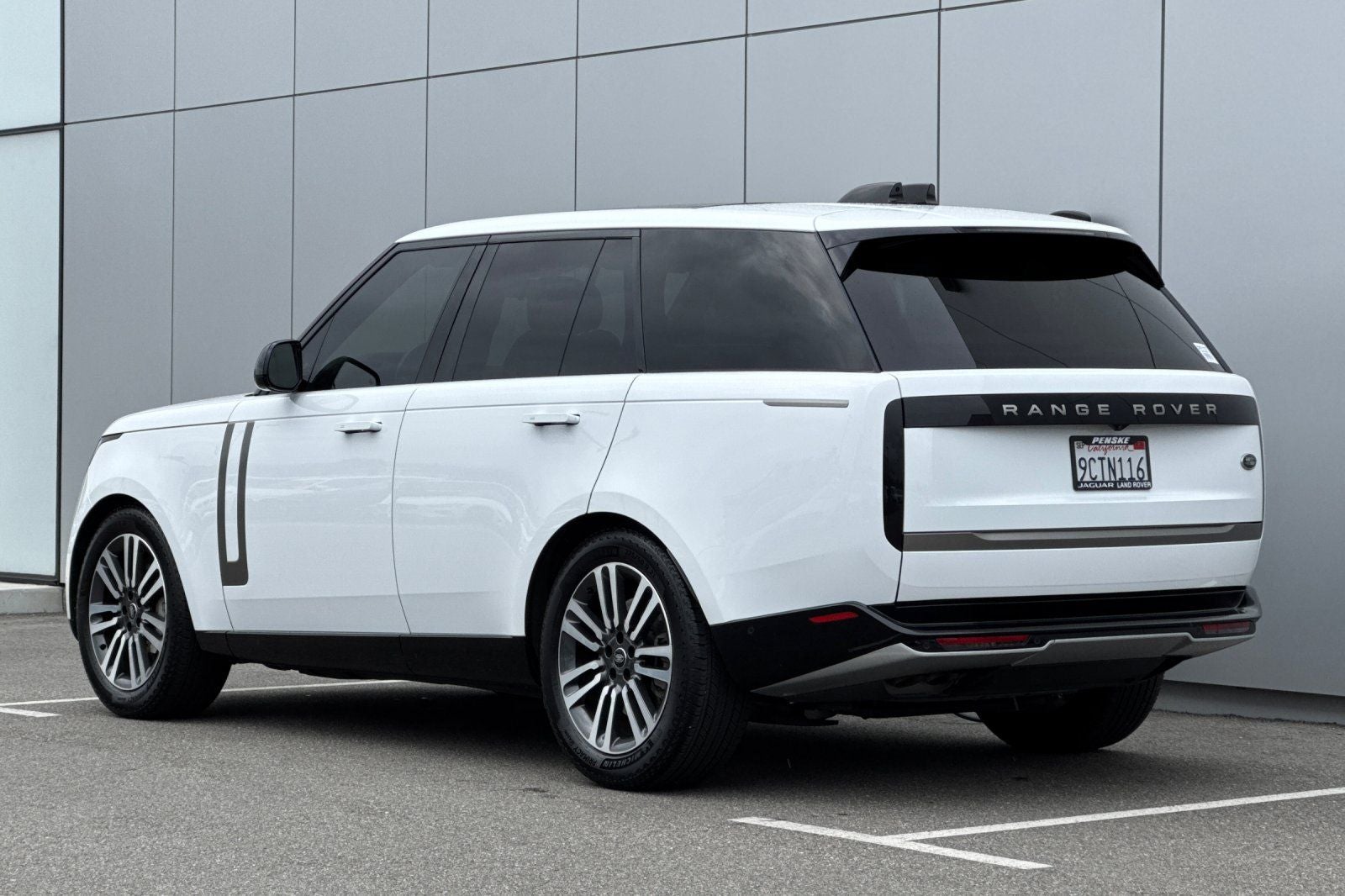 2023 Land Rover Range Rover SE