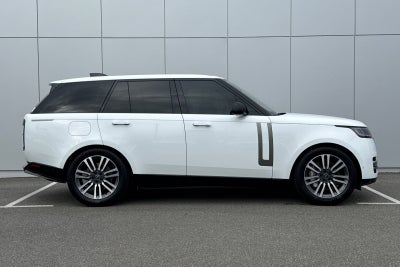 2023 Land Rover Range Rover SE