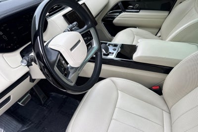 2023 Land Rover Range Rover SE