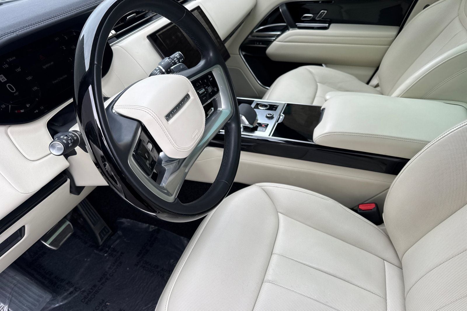 2023 Land Rover Range Rover SE