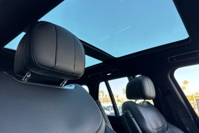 2023 Land Rover Range Rover SE