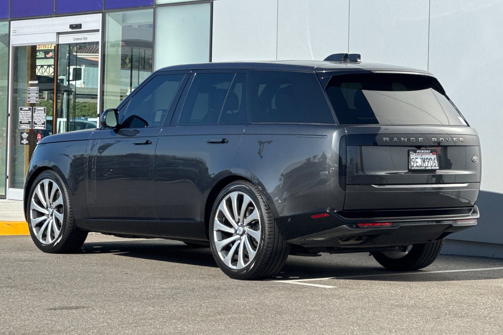2023 Land Rover Range Rover SE