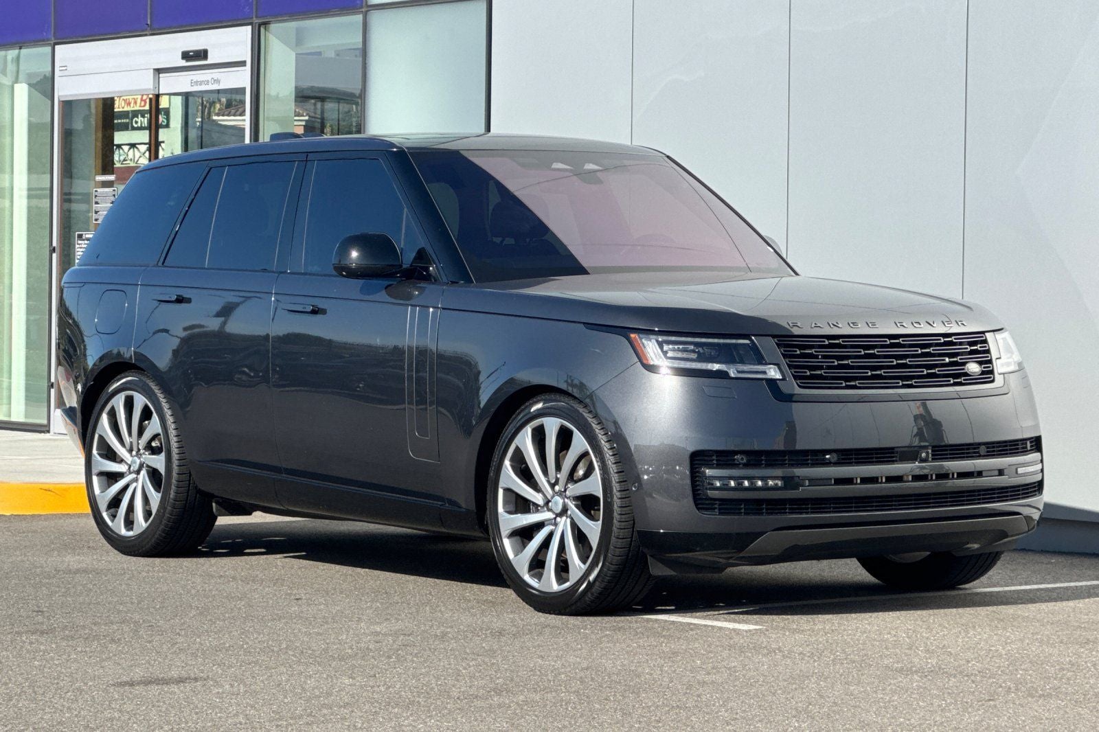 2023 Land Rover Range Rover SE