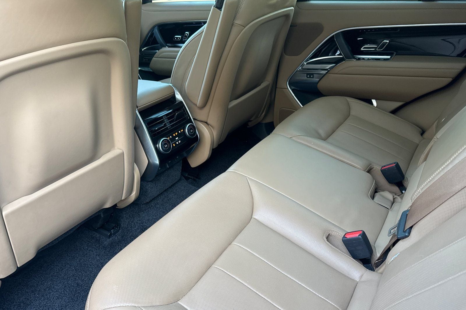 2023 Land Rover Range Rover SE