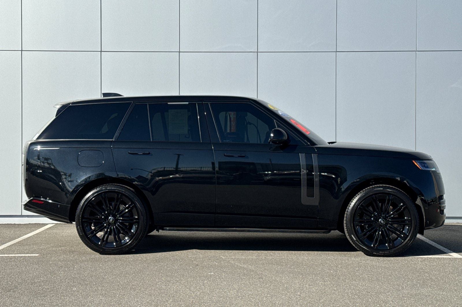 2023 Land Rover Range Rover SE