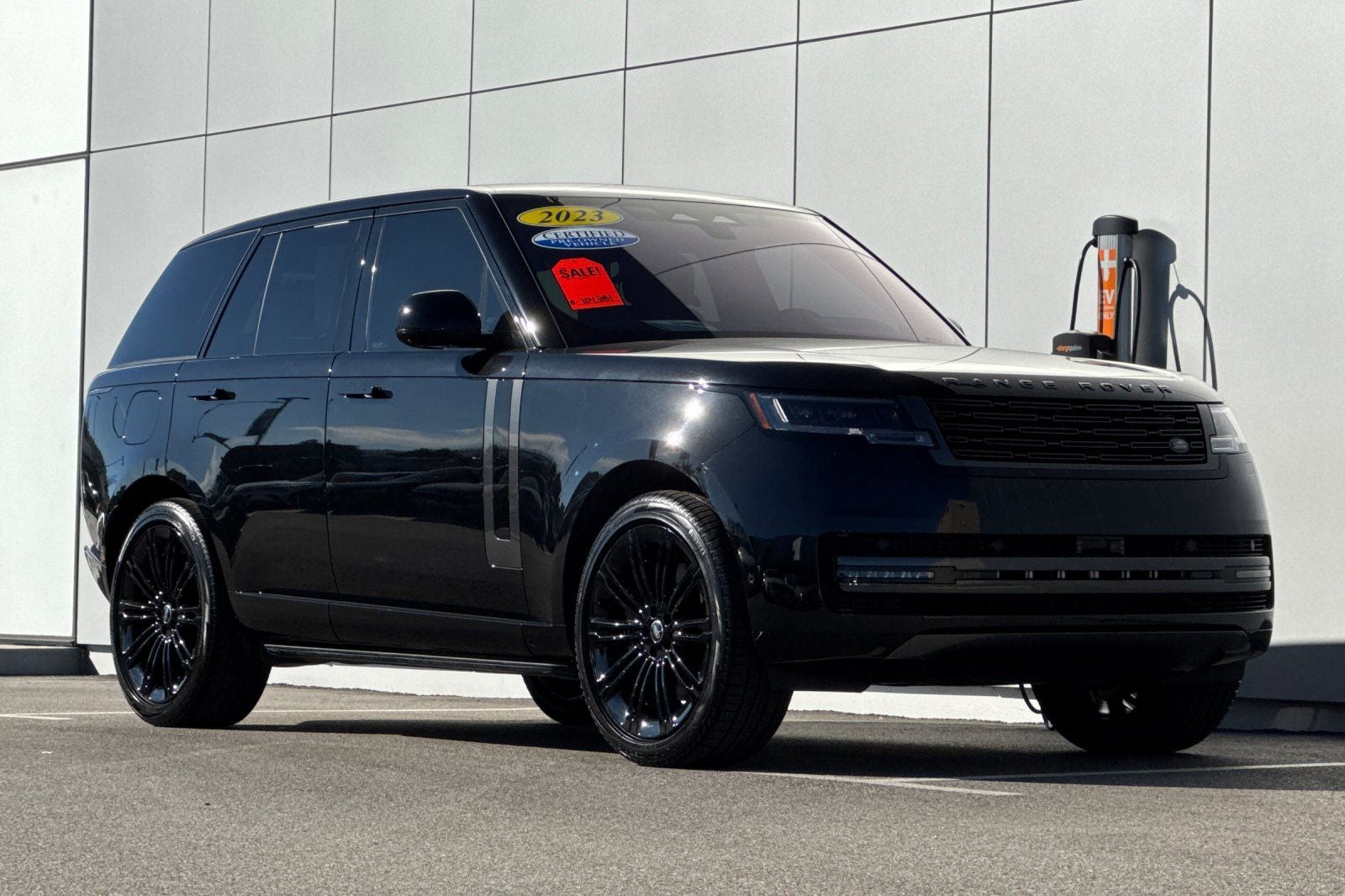 2023 Land Rover Range Rover SE